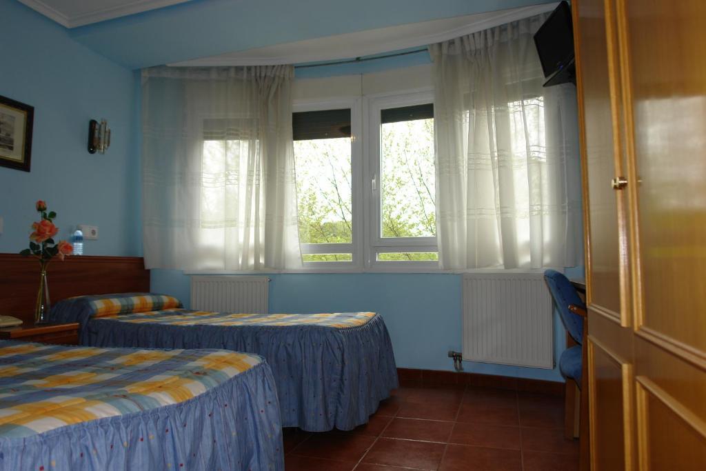 Hostal Campus Burgo Zimmer foto
