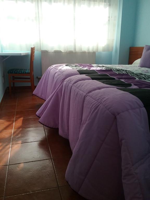 Hostal Campus Burgo Exterior foto